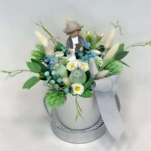 Srebrny flower box z figurką