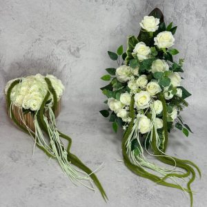 Zestaw nagrobny serce z kremowymi rożami nr 699