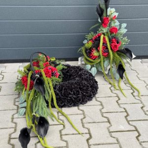 Komplet nagrobny czarny wianek z kalią nr 709