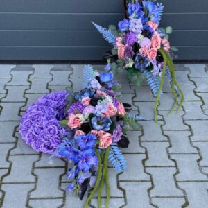 Komplet nagrobny kwiatowy wianek fioletowy z mieczykiem nr 831