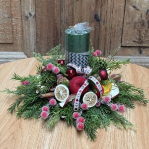 Kompozycja świąteczna zielona świeczka nr B382