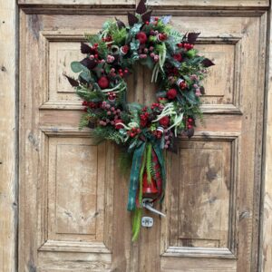 Wianek świąteczny 60 cm czerwony dzwonek nr B405