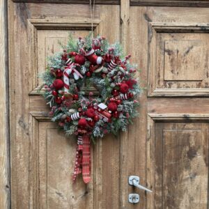 Wianek świąteczny 48 cm czerwony nr B426