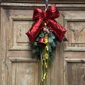 Dekoracja świąteczna czerwona kokarda z lampkami nr B427