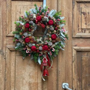 Wianek świąteczny 48 cm czerwony nr B438